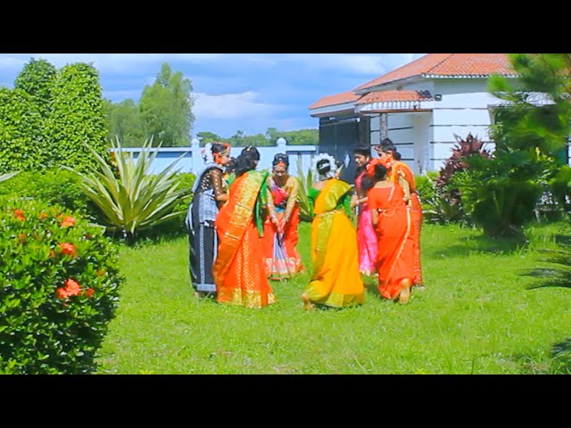 কুঞ্জের মাঝে কে গো রাইয়া – দিতি দাস l রাধারমনের ধামাইল গান Dithi Das Sylheti Dhamail Gaan